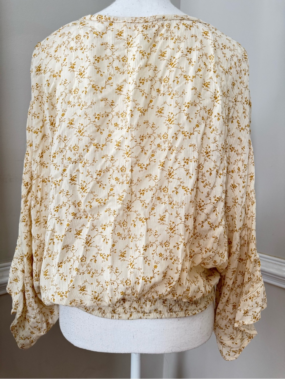 lovestitch Cream Blouse with Mustard Floral Embroidery Size M NWT - Picture 3 of 5